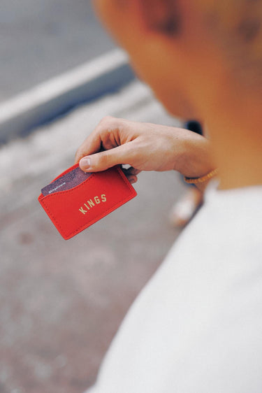 KINGS® IRYN CARD HOLDER ROUGE