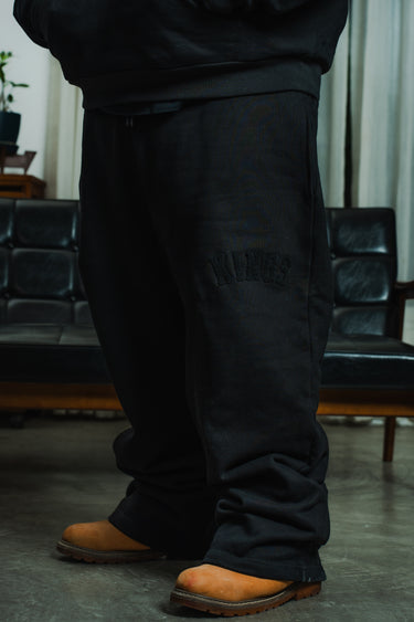 STANDARD ISSUE SWEATPANT BLACK
