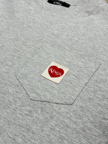 KINGS® THE CREST POCKET TEE DUSTY GREY