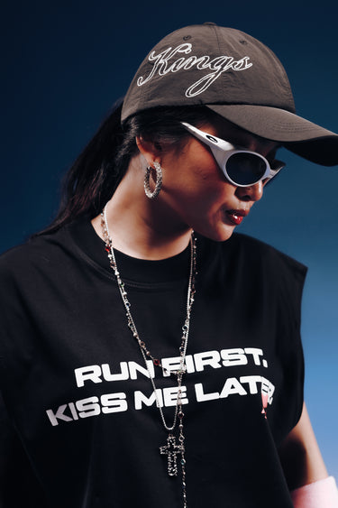 KINGS™ RUN FIRST. KISS ME LATER. CROPPED MUSCLE TEE
