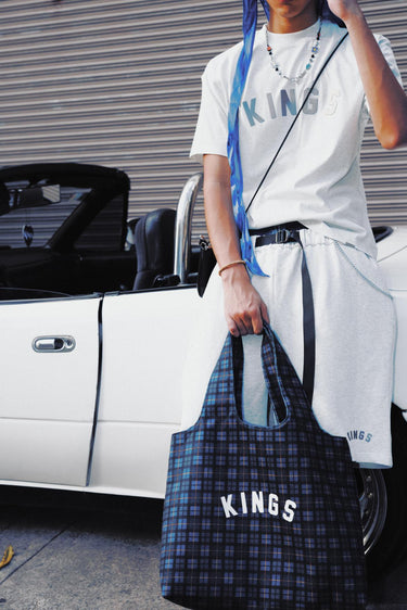 KINGS® AURYN TOTE PLAID